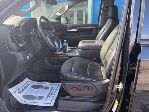 Used 2022 GMC Sierra 1500 Elevation w/ LPO, Elevation Black Package image 9