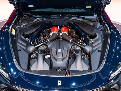 Certified 2022 Ferrari Roma image 20