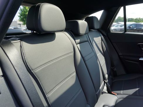 Certified 2025 Mercedes-Benz GLC 300 4MATIC image 57