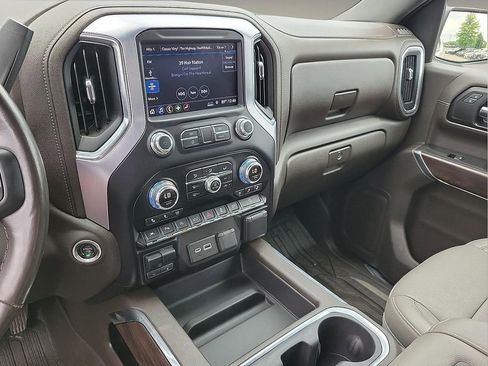Used 2019 GMC Sierra 1500 SLT w/ SLT Premium Package AWD/4WD image 20