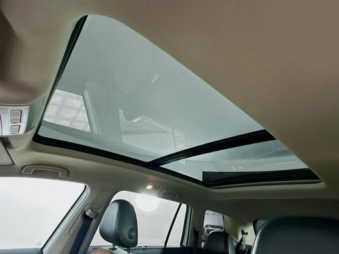 Used 2018 Volkswagen Atlas SEL Premium image 26