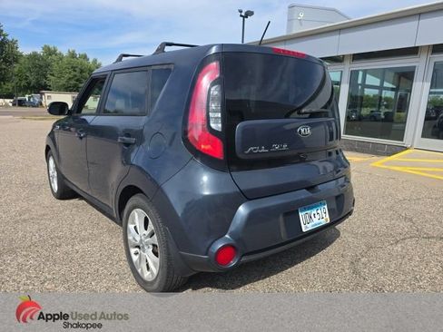 Used 2016 Kia Soul ! FWD image 5