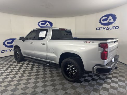 Used 2020 Chevrolet Silverado 1500 LT w/ Trailering Package AWD/4WD image 5