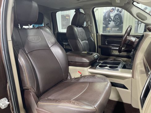 Used 2015 RAM 1500 Laramie Longhorn w/ Convenience Group AWD/4WD image 17