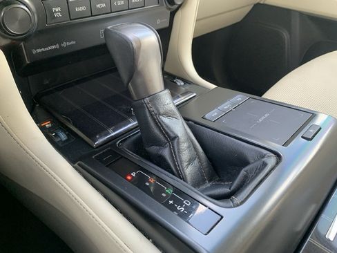 Used 2023 Lexus GX 460 Premium AWD/4WD image 26
