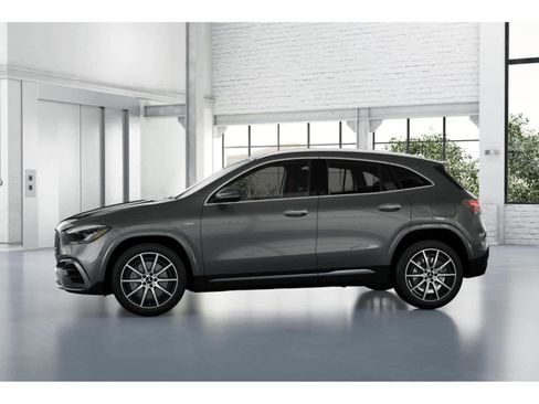 New 2026 Mercedes-Benz GLA 35 AMG 4MATIC image 34