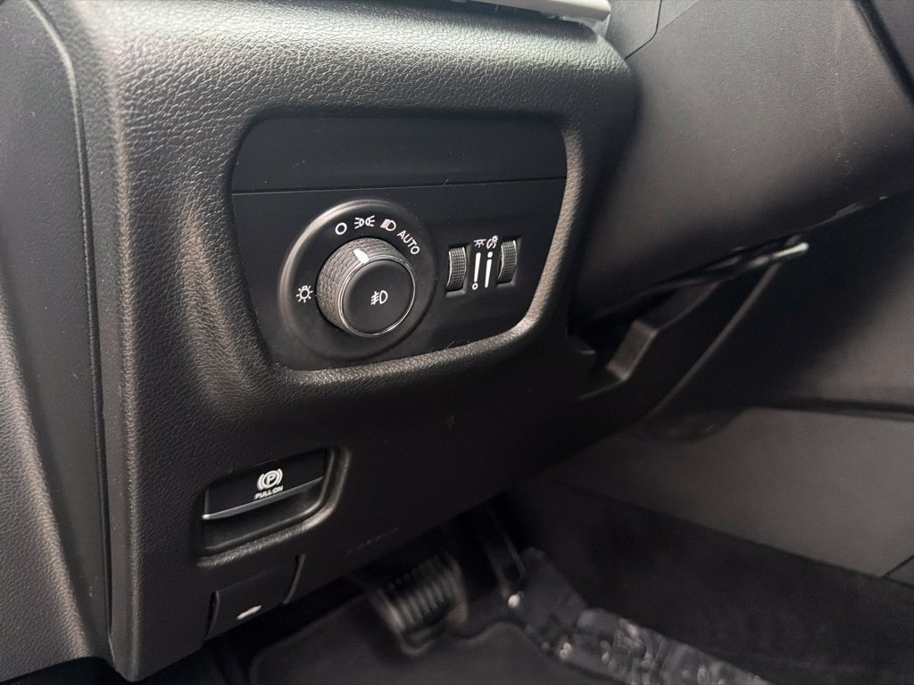Used 2022 Jeep Grand Cherokee L Limited AWD/4WD image 51