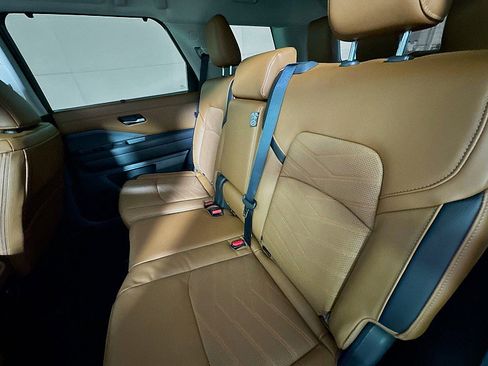 New 2025 Nissan Pathfinder Platinum w/ Cargo Package image 24