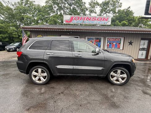 Used 2011 Jeep Grand Cherokee Overland AWD/4WD image 2