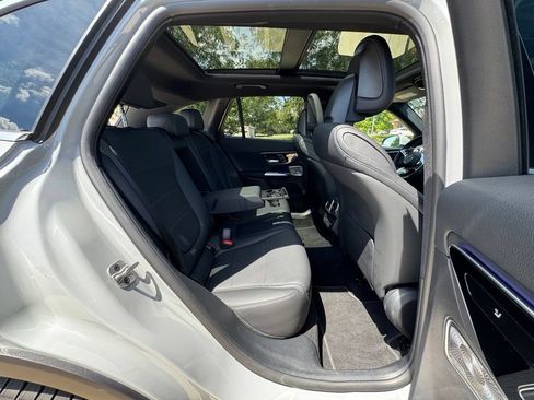 Used 2026 Mercedes-Benz GLC 300 4MATIC image 14