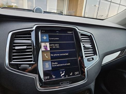 Used 2018 Volvo XC90 T6 Momentum w/ Convenience Package AWD/4WD image 25