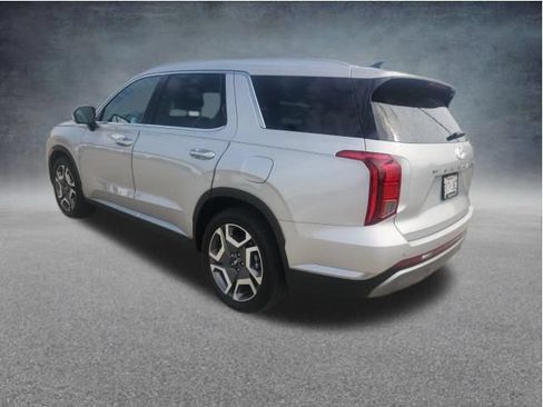 Used 2025 Hyundai Palisade SEL FWD image 7