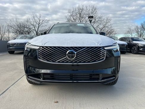 New 2026 Volvo XC90 T8 Ultra image 2