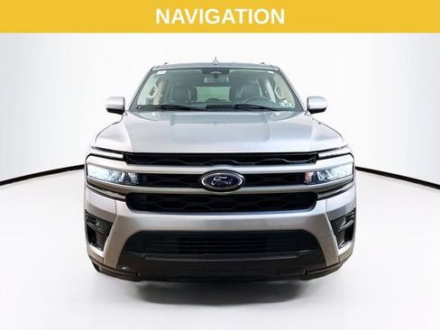 Certified 2024 Ford Expedition Max XLT image 3