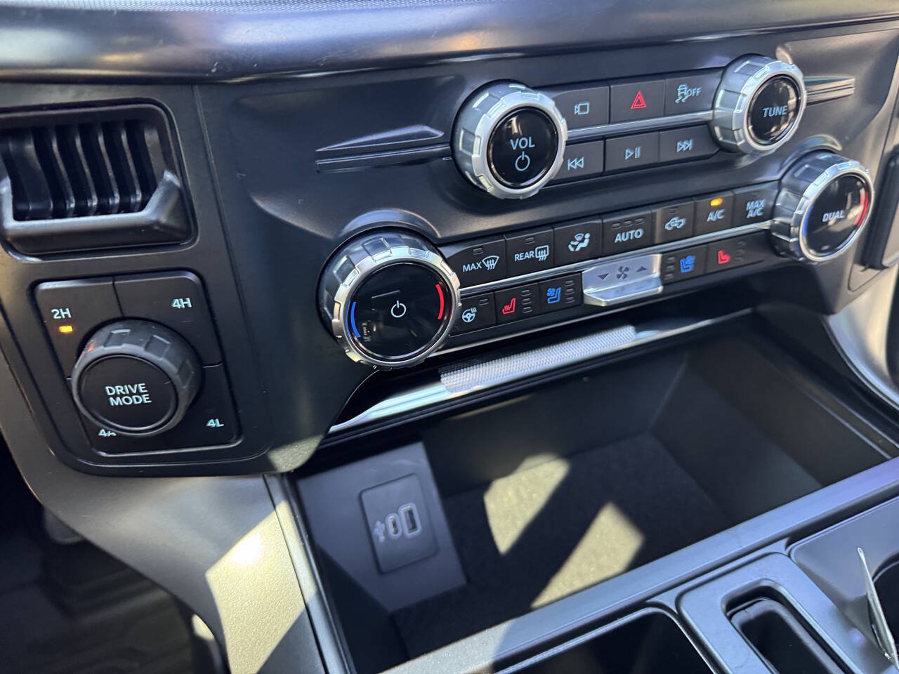 Used 2026 Ford F150 Lariat AWD/4WD image 14