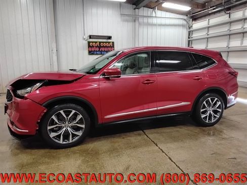 Used 2022 Acura MDX SH-AWD w/ Technology Package image 2