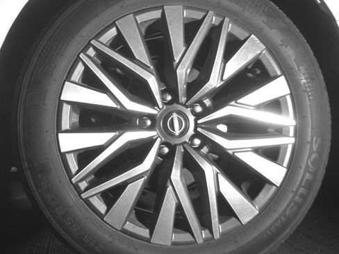 Used 2025 Nissan Altima 2.5 SV image 14