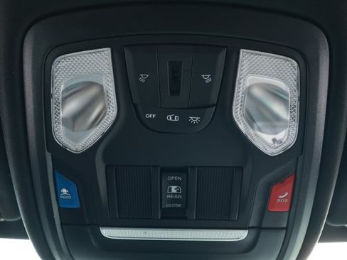 Used 2022 RAM 1500 Big Horn AWD/4WD image 21