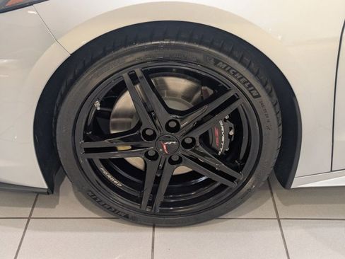 Used 2026 Chevrolet Corvette Stingray Coupe w/ Z51 Performance Package image 8