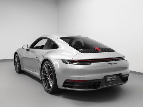 Certified 2020 Porsche 911 Carrera RWD image 3