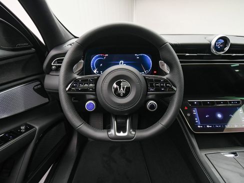 New 2025 Maserati Grecale GT AWD/4WD image 14