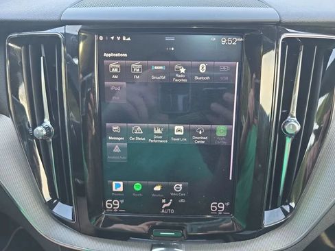 Used 2018 Volvo XC60 T5 R-Design w/ Protection Package AWD/4WD image 28