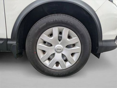 Used 2018 Nissan Rogue Sport S FWD image 22