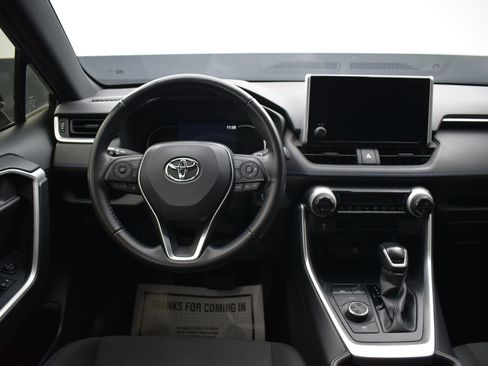 Used 2023 Toyota RAV4 SE AWD/4WD image 14
