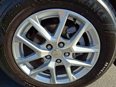 Used 2022 Chevrolet Equinox LS AWD/4WD image 8