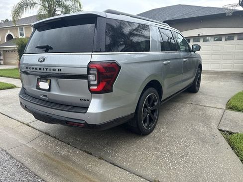 Used 2024 Ford Expedition Max Limited RWD image 2