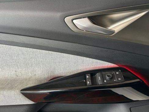 Certified 2023 Volkswagen ID.4 Pro image 13