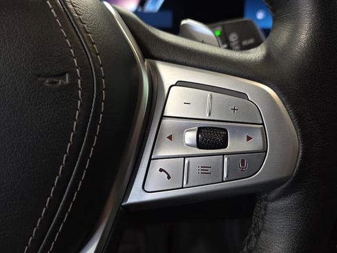 Used 2023 BMW X7 xDrive40i w/ Premium Package image 15