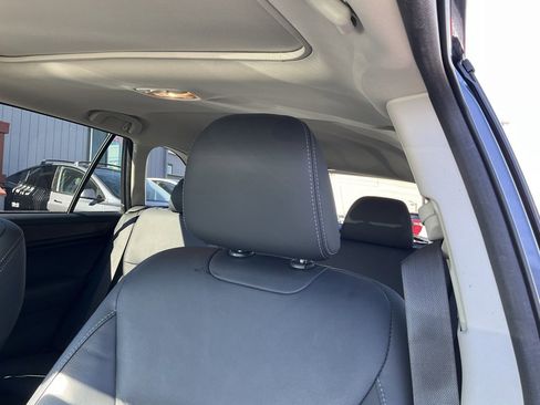 Used 2017 Subaru Outback 2.5i Limited image 18