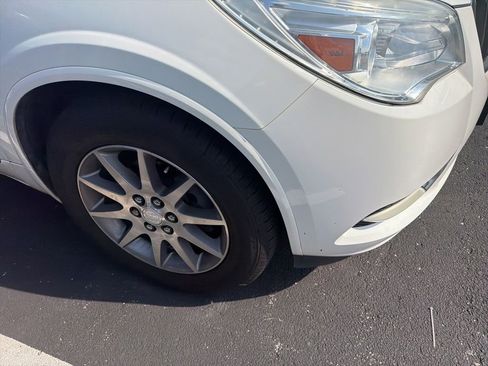 Used 2013 Buick Enclave Leather FWD image 4