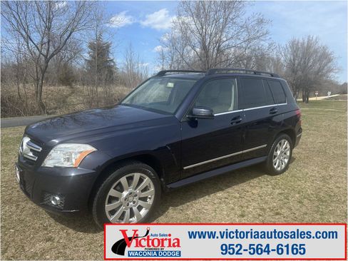 Used 2010 Mercedes-Benz GLK 350 4MATIC image 1