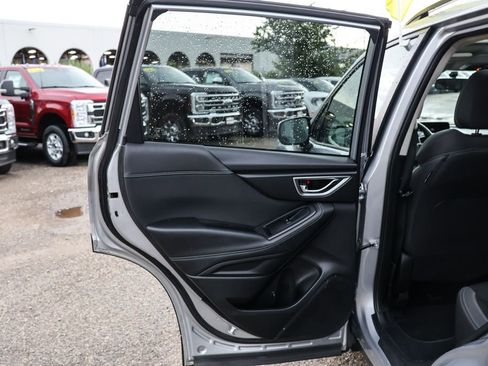 Used 2021 Subaru Forester Premium image 36