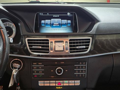 Used 2016 Mercedes-Benz E 350 4MATIC Wagon image 18