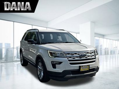 Certified 2018 Ford Explorer XLT w/ Equipment Group 202A