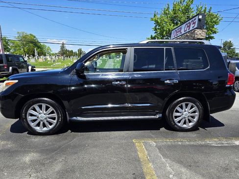 Used 2011 Lexus LX 570 4WD image 6