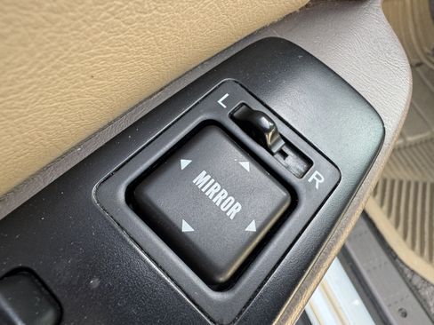 Used 2000 Toyota 4Runner SR5 AWD/4WD image 20