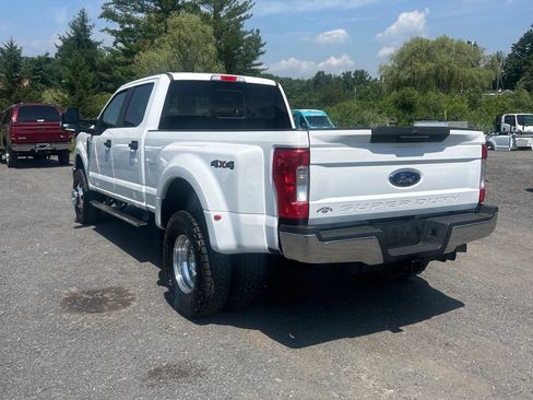 Used 2017 Ford F350 XL w/ STX Appearance Package AWD/4WD image 2