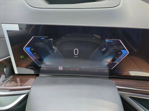 New 2026 BMW X5 xDrive50e w/ Executive Package image 11