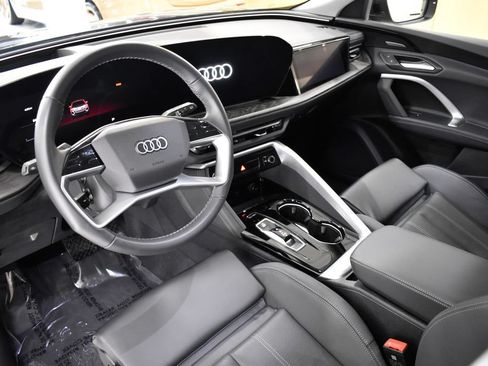 Used 2025 Audi Q5 Prestige AWD/4WD image 19