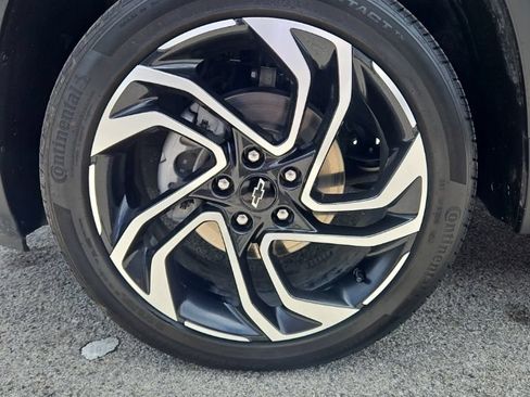 Used 2025 Chevrolet TrailBlazer RS w/ Convenience Package FWD image 9