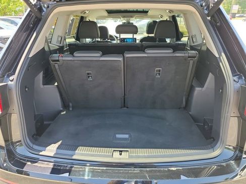 Certified 2025 Volkswagen Atlas SE w/ Panoramic Sunroof Package image 9