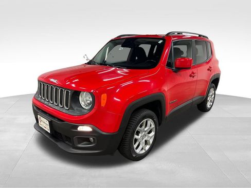 Used 2017 Jeep Renegade Latitude AWD/4WD image 4