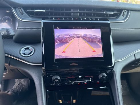 New 2026 Jeep Grand Cherokee Laredo AWD/4WD image 13