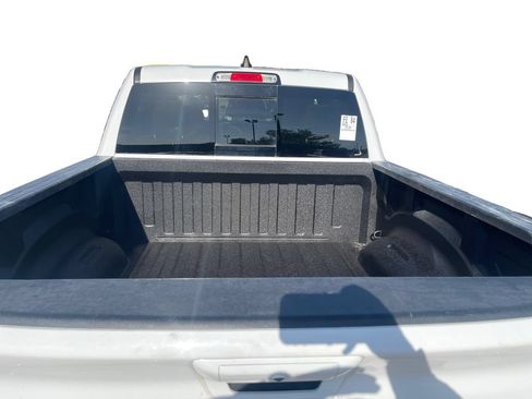 Used 2023 RAM 1500 Laramie AWD/4WD image 10