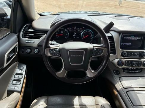 Used 2020 GMC Yukon Denali w/ Open Road Package image 19