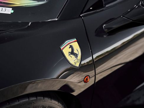 Used 2018 Ferrari 488 Spider RWD image 8